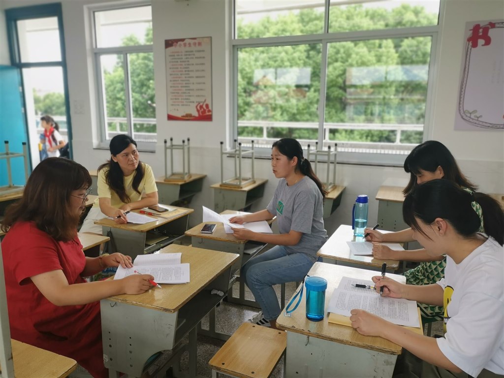 沙龙.jpg