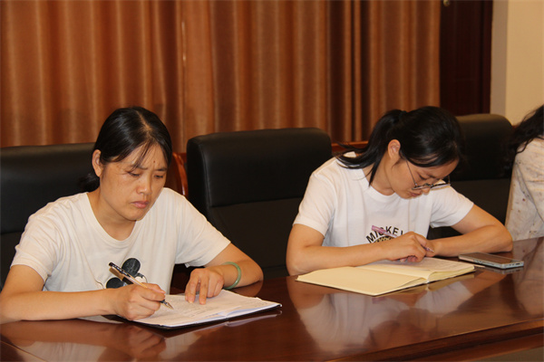 校园宣传工作暨网站内容会议 (8).jpg