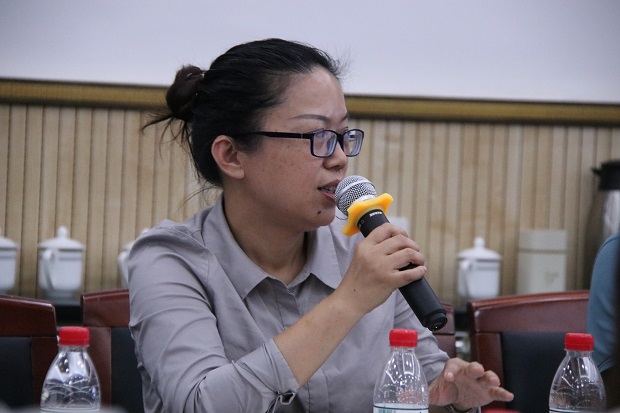 秦岭老师.JPG