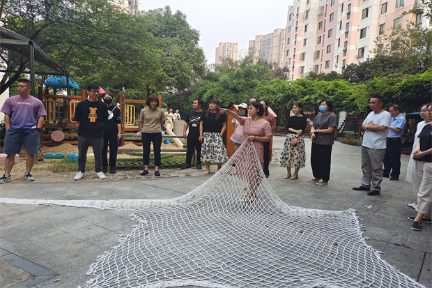 户外研讨.jpg 户外研讨.jpg