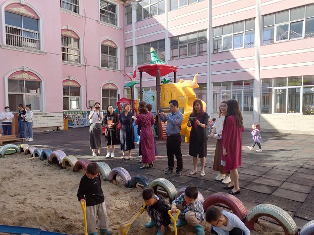 户外.jpg 户外.jpg