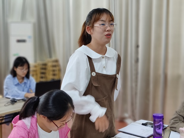 IMG_20211011_161452_Bokeh.jpg IMG_20211011_161452_Bokeh.jpg