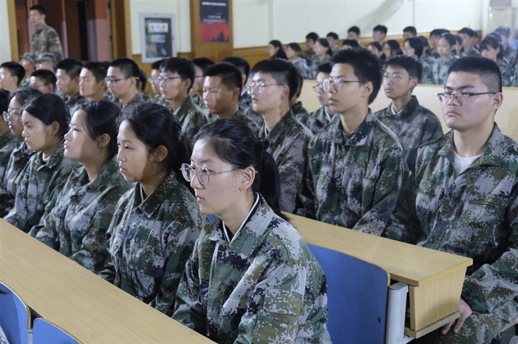 晚间活动4.jpg