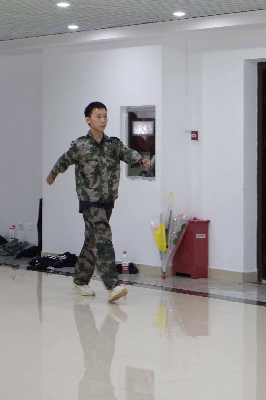 行走5.jpg