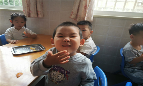 尝酸.jpg