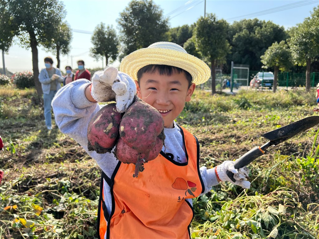 U42ZWW6%L7~1KFUCM)N20Q7.jpg