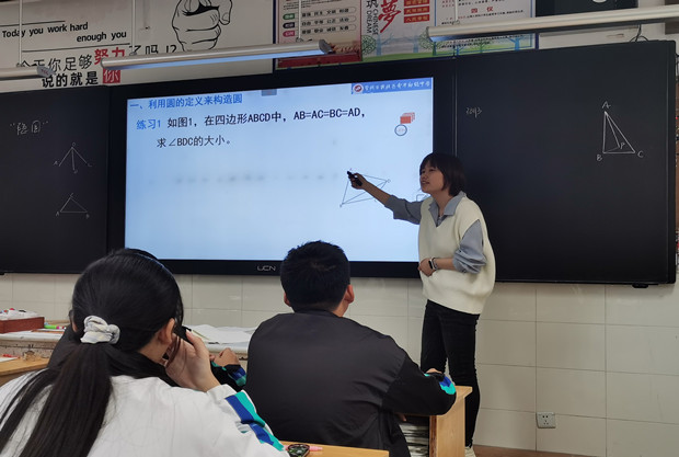 SJA(%}UIXQ~Z~Z78F{_LYBE_副本.jpg