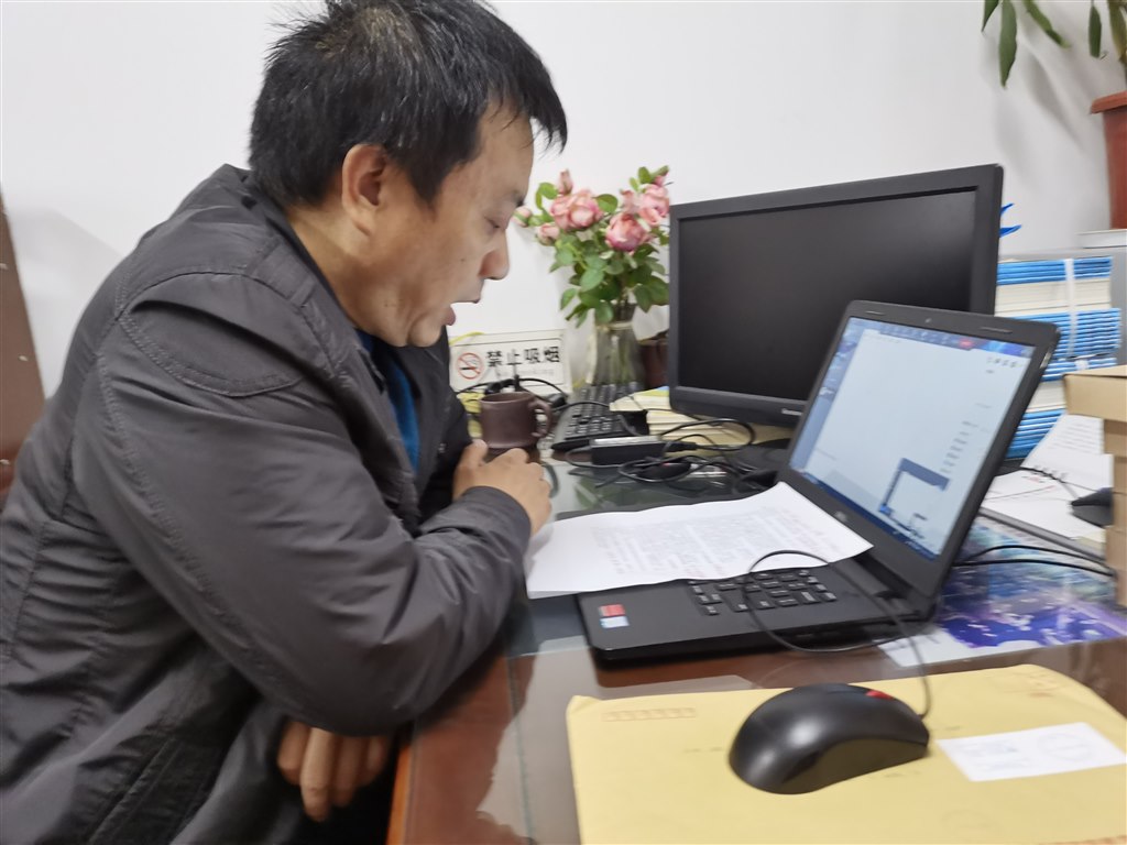 2徐建华讲话.jpg
