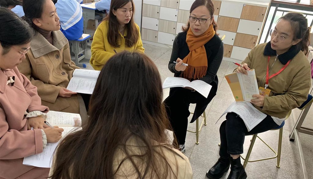 9e81d7c22ba430a833e79584bacdb79.jpg 9e81d7c22ba430a833e79584bacdb79.jpg