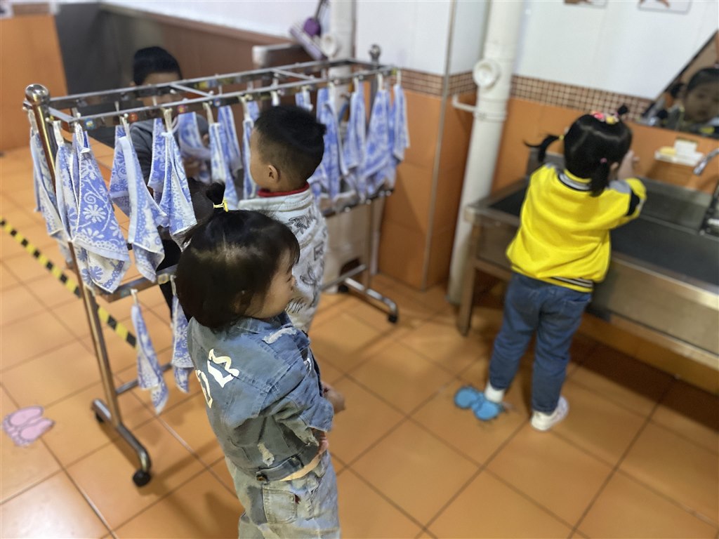 幼儿洗手IMG_5958.JPG