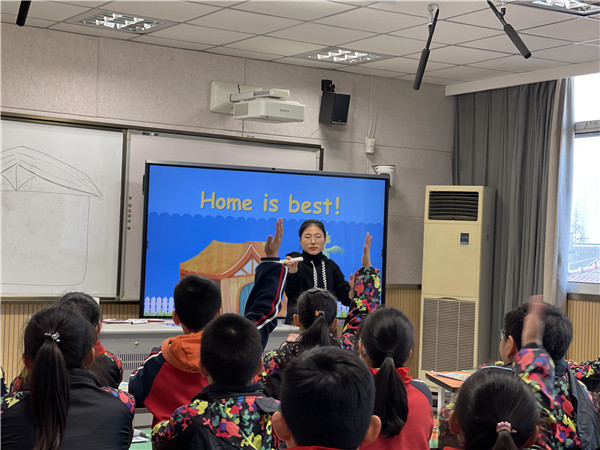 中一片教研活动照片IMG_2098_副本.jpg