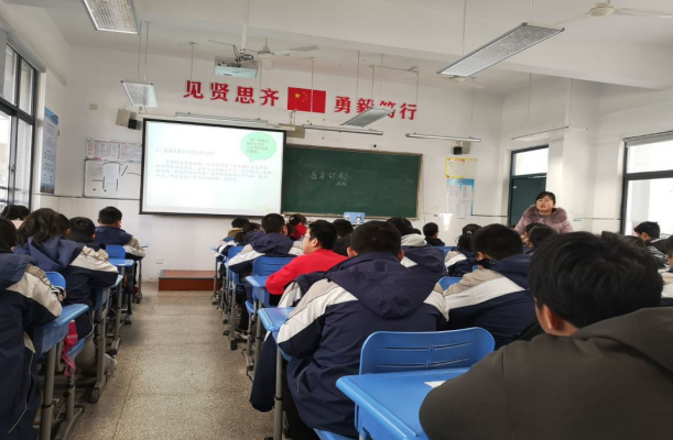 江飞.png