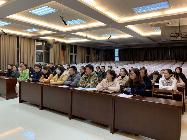 4个入党积极分子参加（全体）.jpg