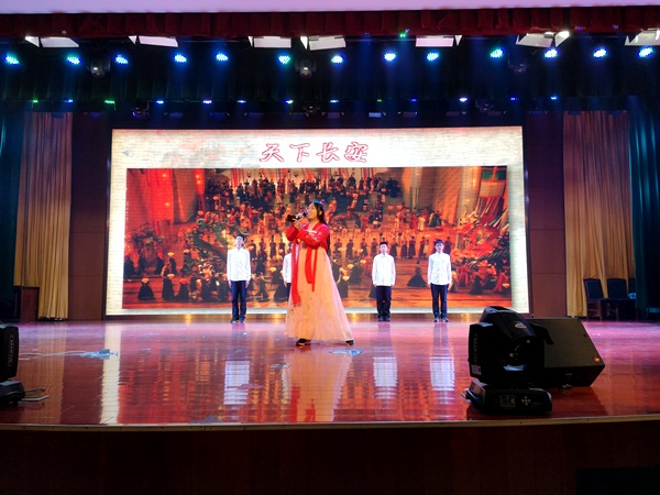 向未来1.jpg 向未来1.jpg