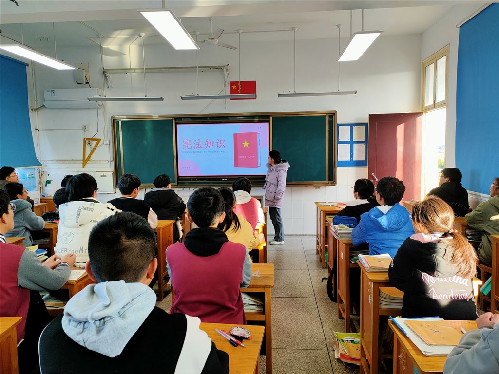 主题班会1.jpg