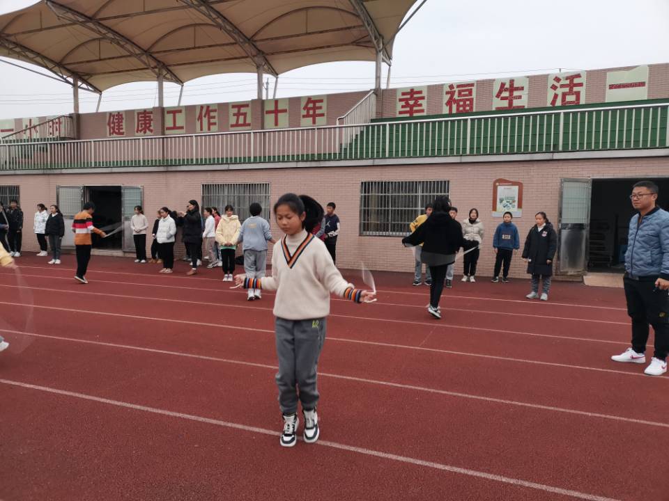 跳绳.jpg