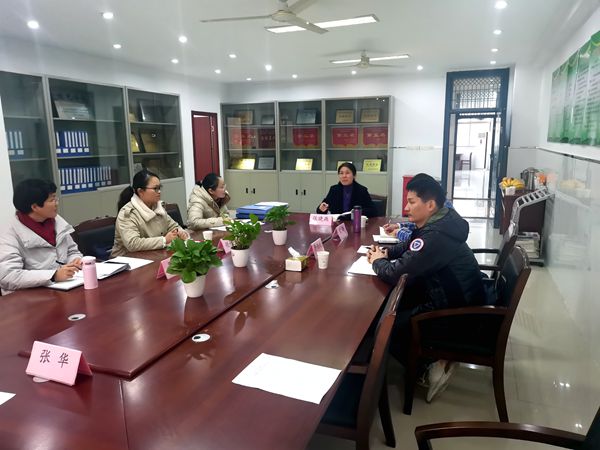 马杭初中顺利通过省三星档案复查验收4.jpg