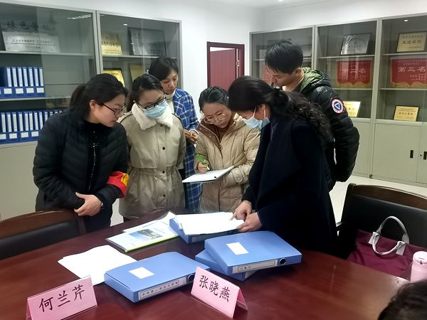 马杭初中顺利通过省三星档案复查验收2.jpg