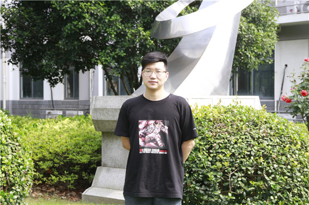 庞惠康.JPG