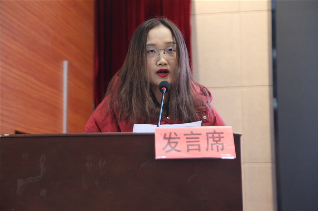 彭栩妍.JPG