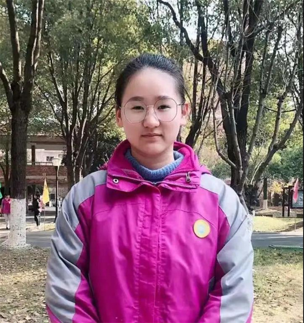 周琳叶.jpg