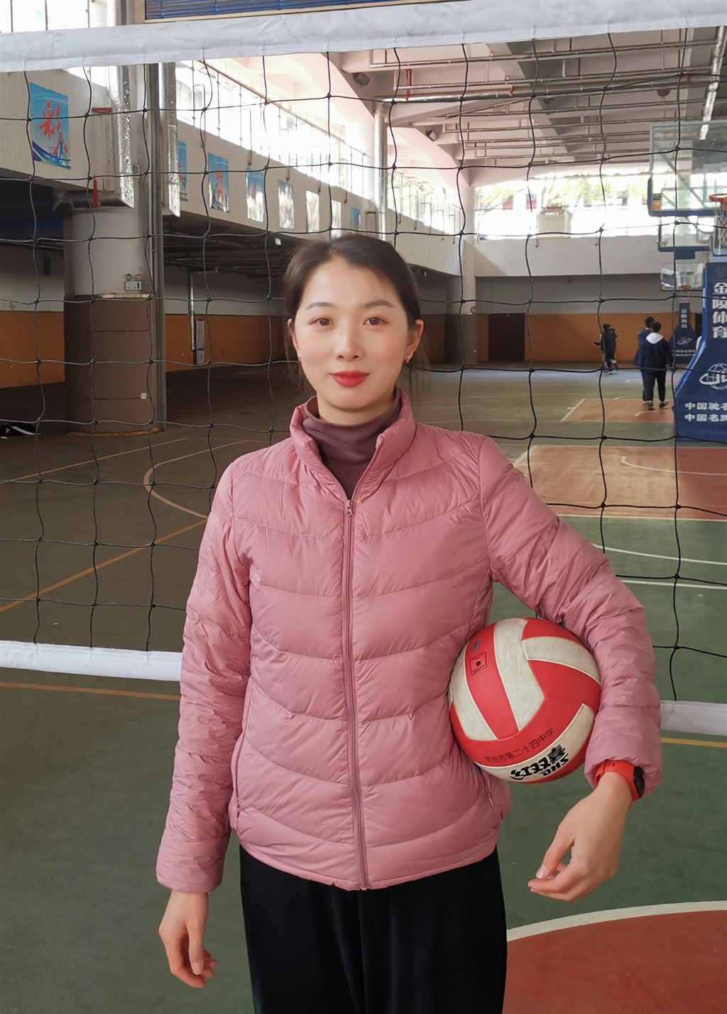 柳莹-.jpg