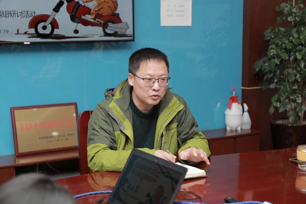 吴伟.jpg