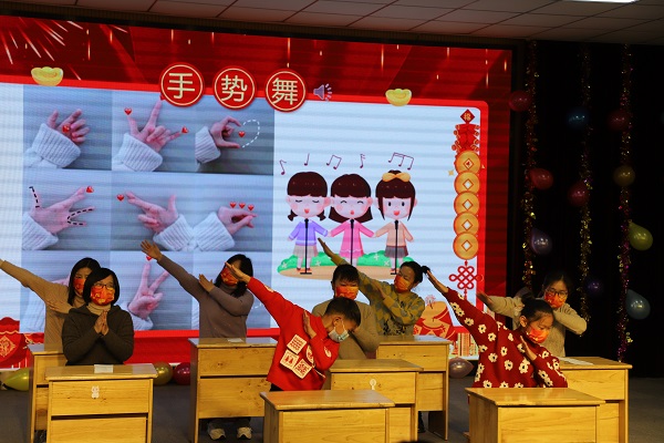 舞蹈1.JPG