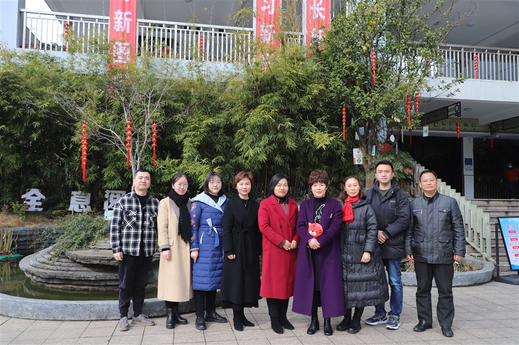 封面1.JPG