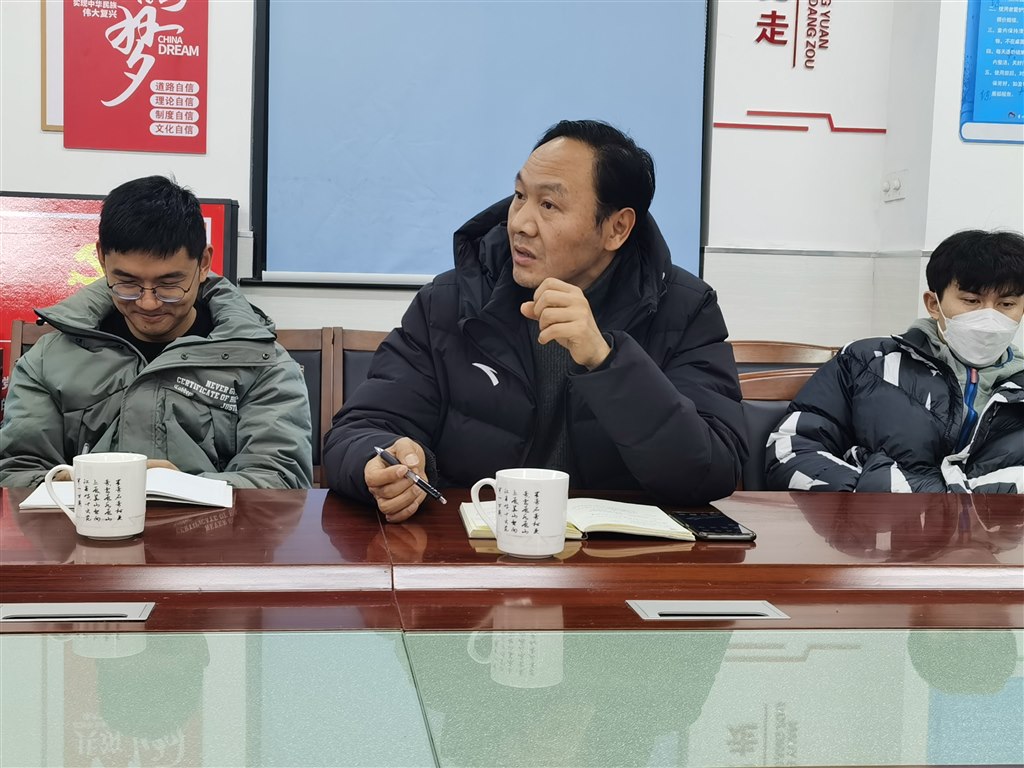 陈校.jpg