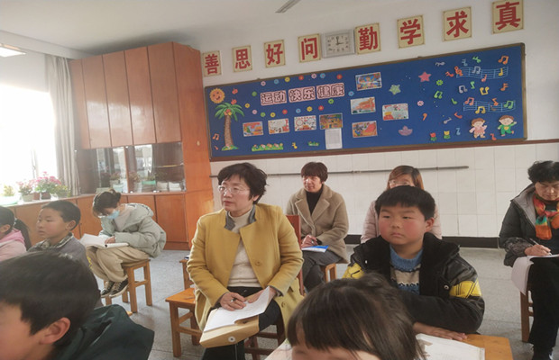 汤校听课2_副本.jpg