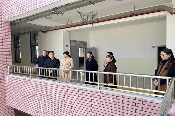 参观.jpg