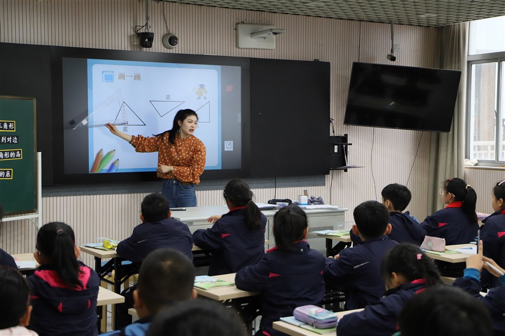 戈1.jpg