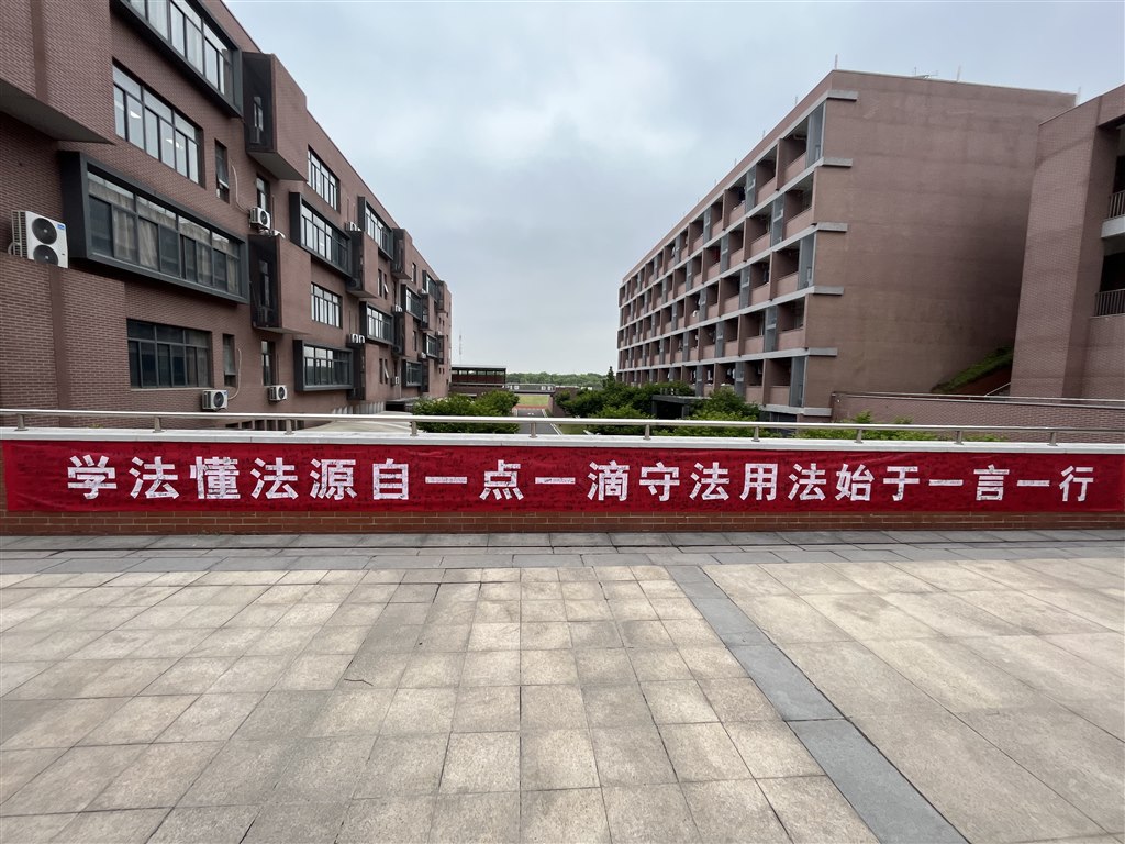 ce8840c64ee2cf252dc5fbce2247436.jpg