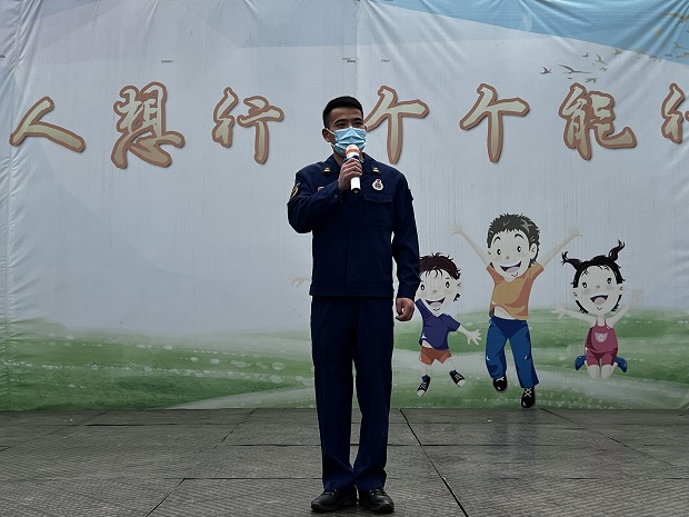 报道4.jpg