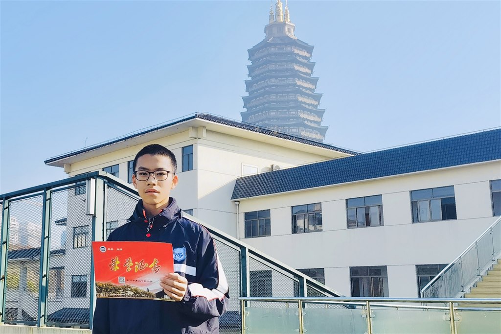 图19.JPG