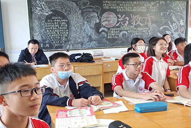 U(~EH2`X92F3~XX8V9F6CN0_副本.jpg U(~EH2`X92F3~XX8V9F6CN0_副本.jpg