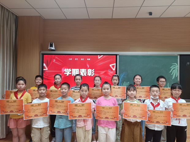 21BA7197E5055DE06A0A3518CDE5860F_副本.jpg 21BA7197E5055DE06A0A3518CDE5860F_副本.jpg