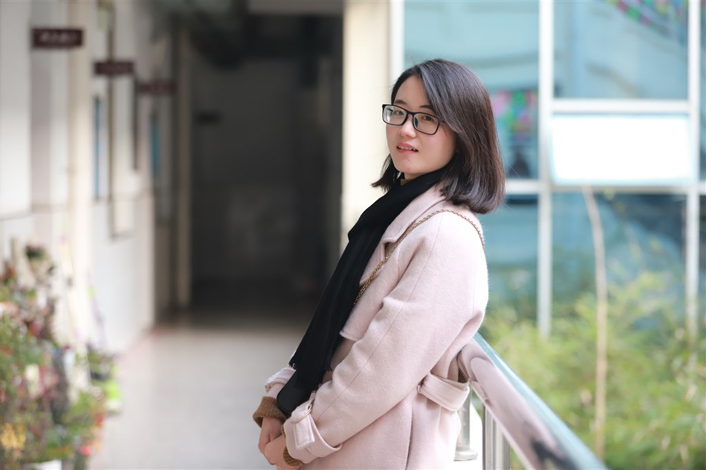 77包婷.jpg