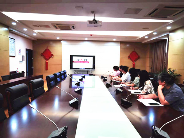 采菱小学六年级语文备课组期初教材培训照片1_副本.jpg