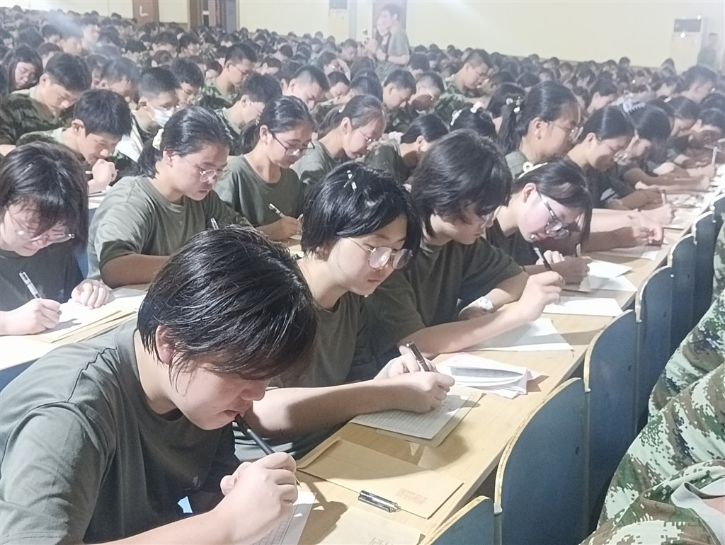 张馨习.jpg
