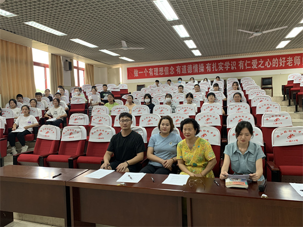 评委.jpg
