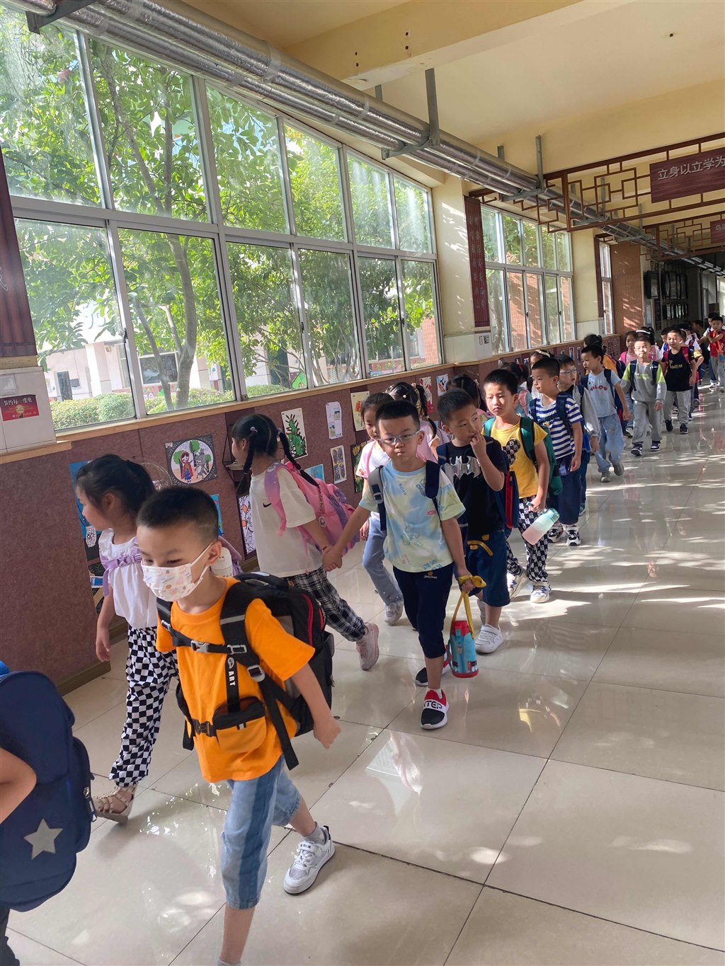 错峰放学演练 (18).jpg