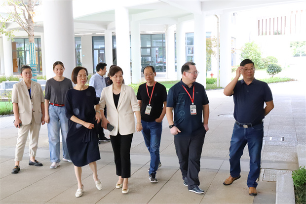 参观校园 (4).jpg