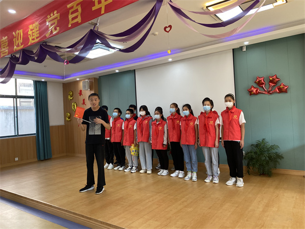 欢唱.jpg