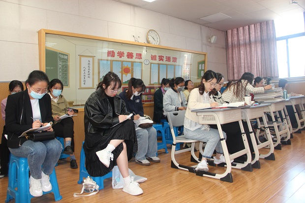 听课老师1.JPG