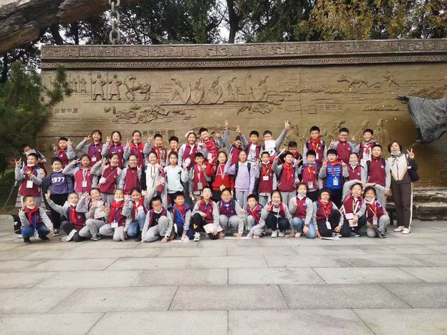 调整大小 5ce019eb373c8c38b806a8d45cb5d75.jpg