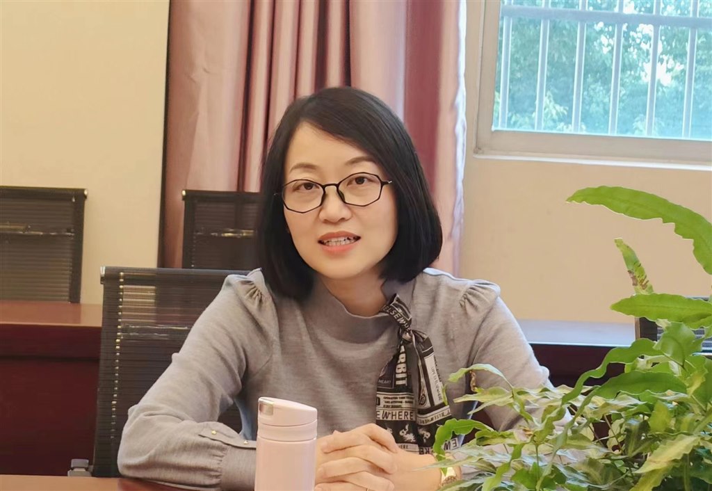 张校.jpg