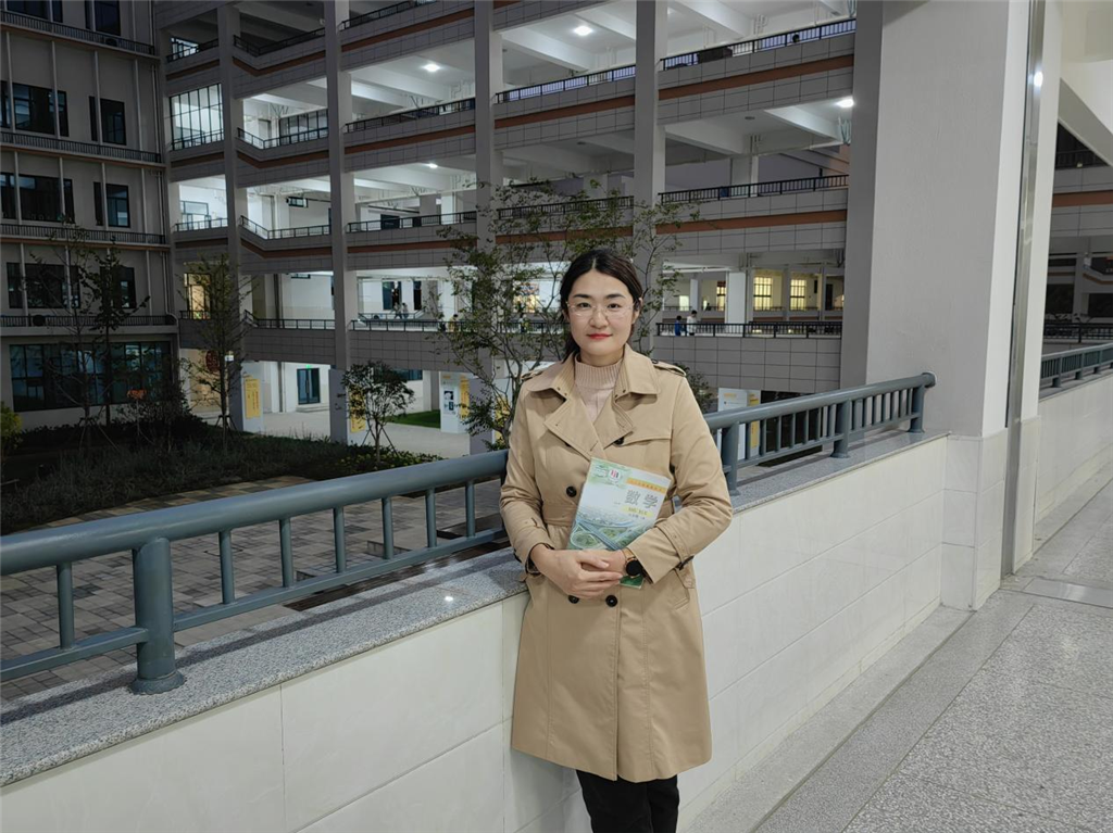 潘婷婷.png