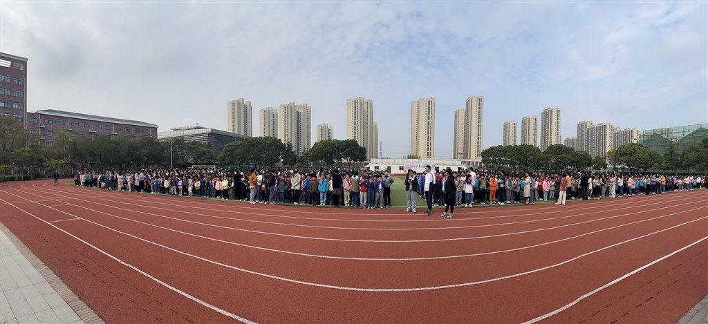 安抚现场1.jpg 安抚现场1.jpg